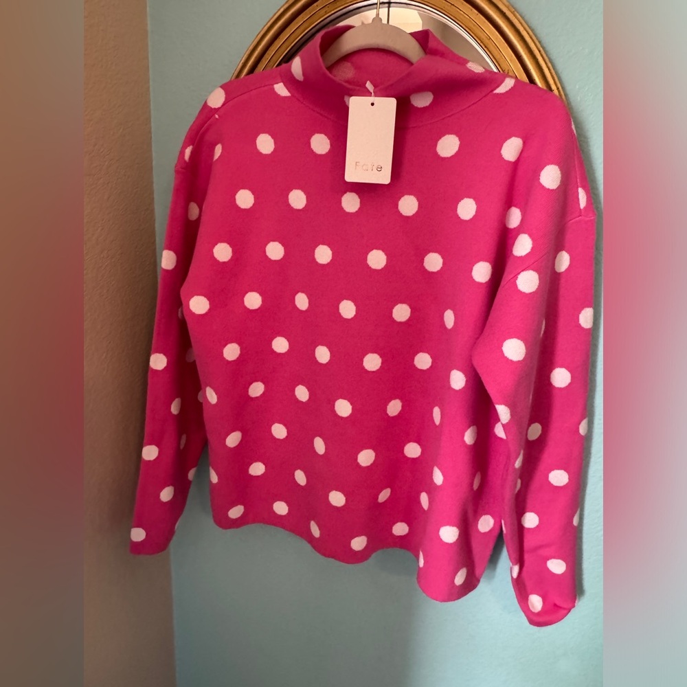 COZY NWT Fate Sweater